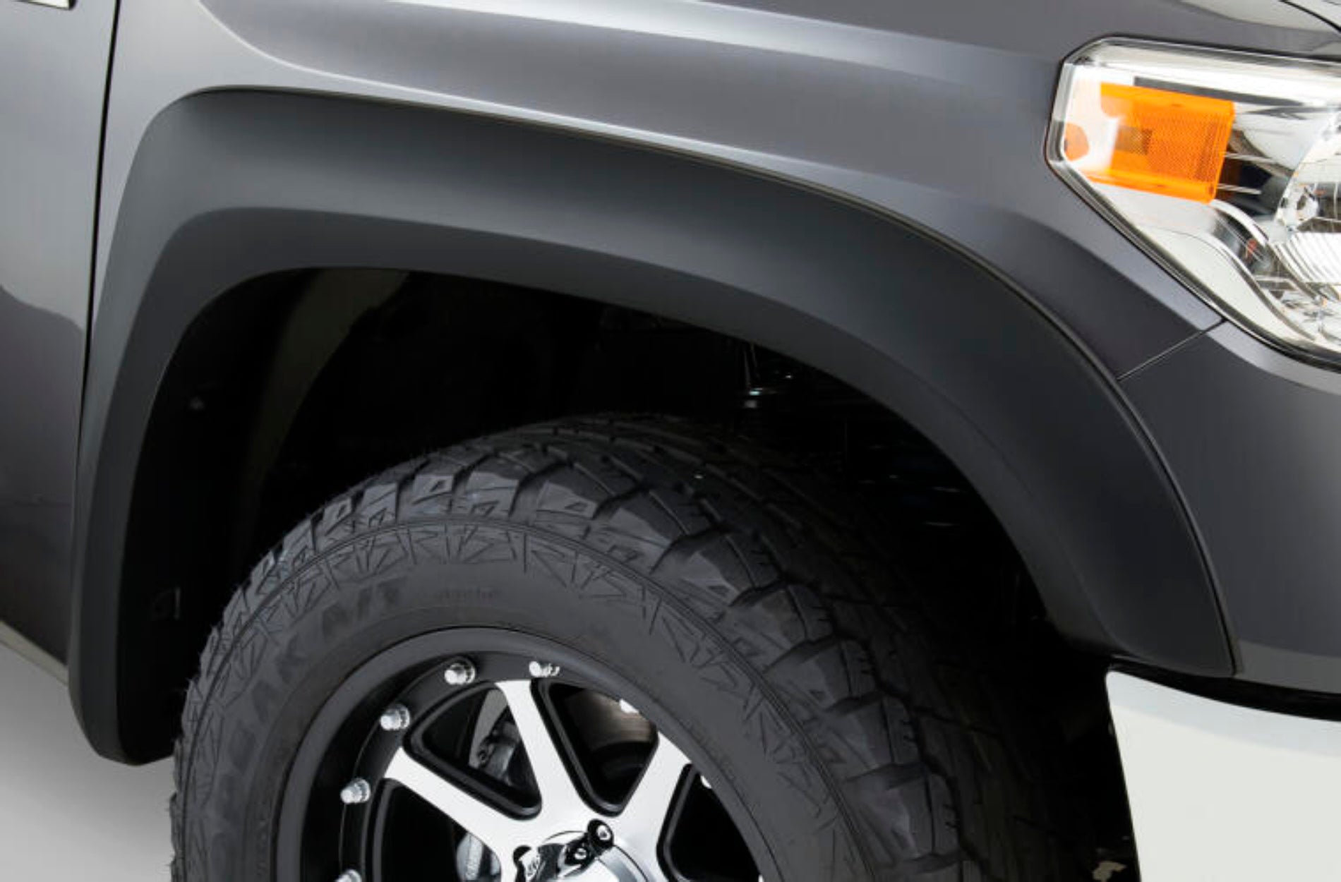 Bushwacker Exterior Accessory 2022-2025 Toyota Tundra 30926-02