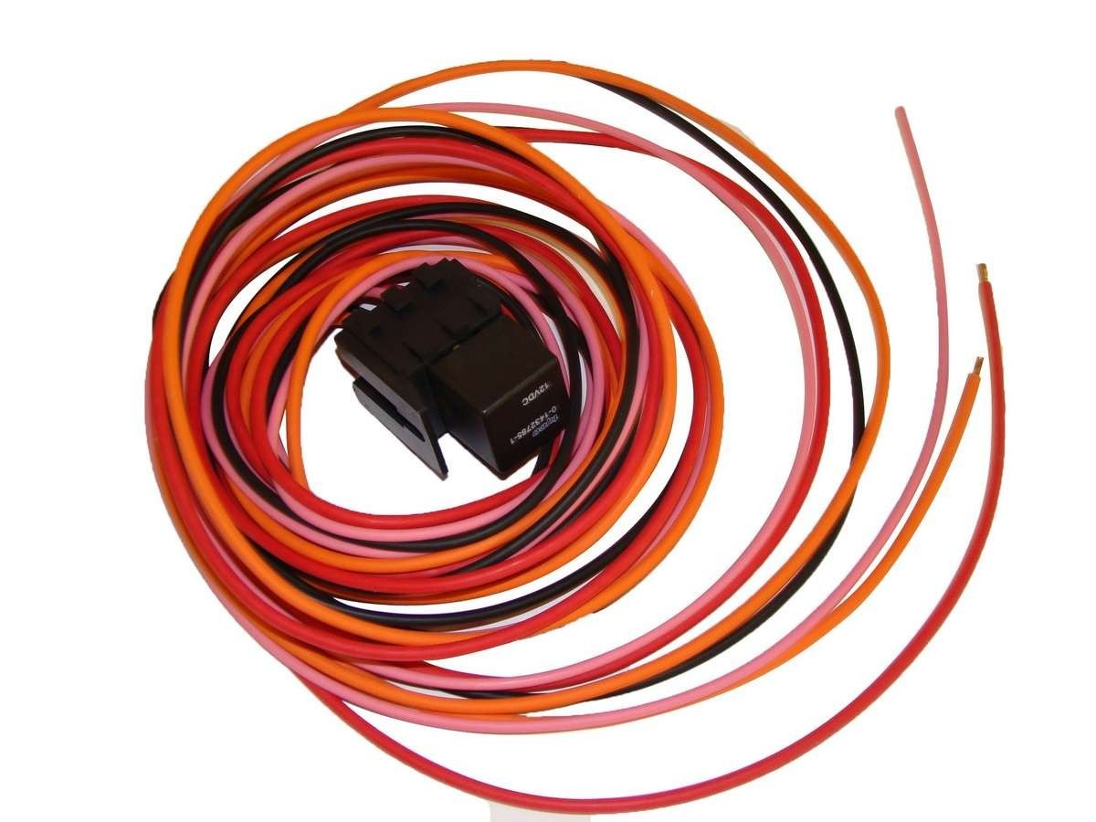 American Autowire 500479 Universal 40 Amp 12V Relay Switch Kit with Mounting Base and Wiring