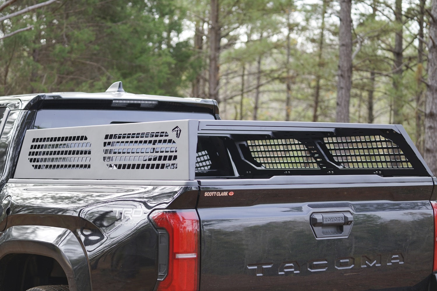 LOAD_Rack02-1_REAR2.jpg